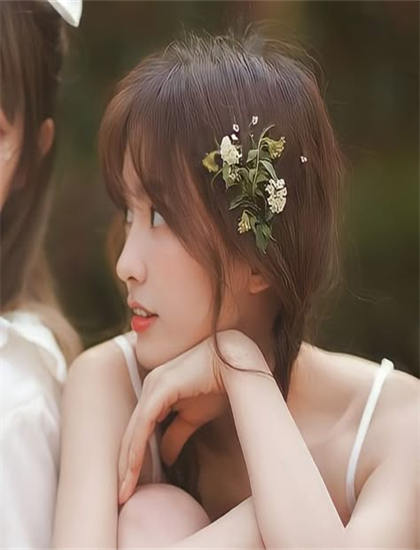 巨鲨大战食人鳄音乐配乐解析：音效设计与主题曲创作分析，演员访谈